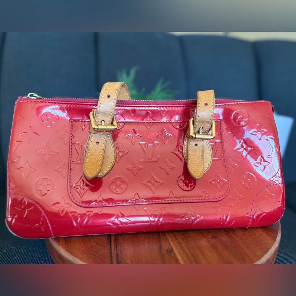 🚨Vintage, Rare Louis Vuitton Vernis Rosewood Avenue Bag 🚨